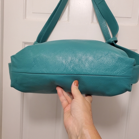 Bevini Teal Green Pebble Grain Made In Italy Hobo Style Shoulder Bag - Picture 4 of 13